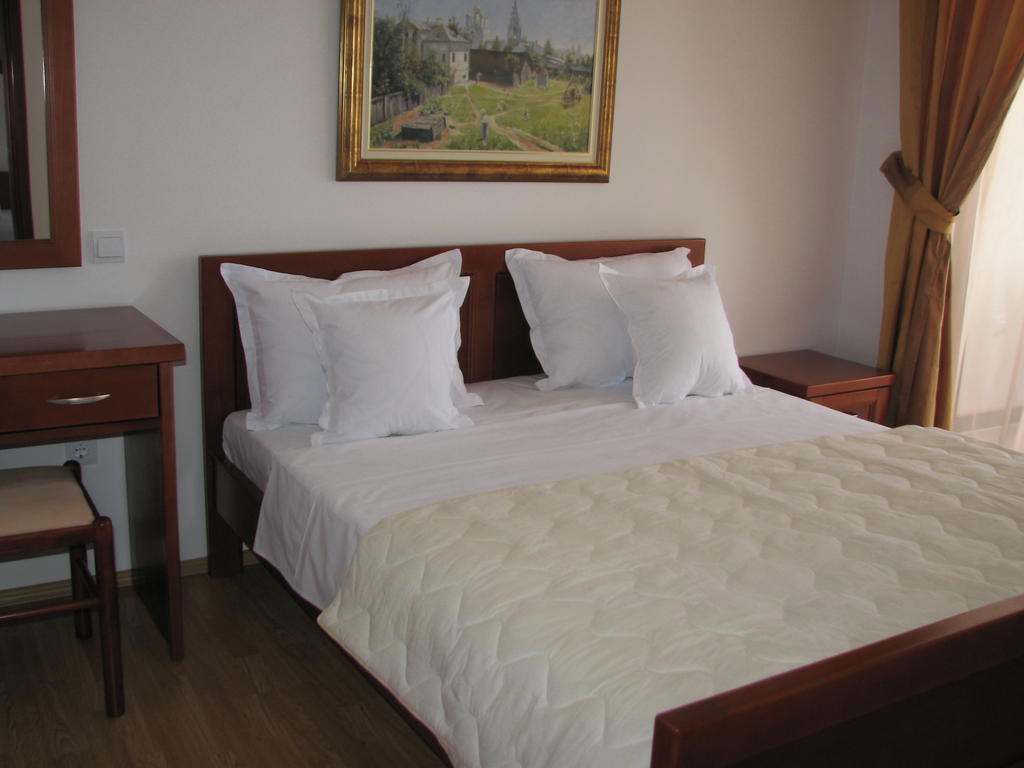 Apartments Leut Sveti Stefan Rum bild